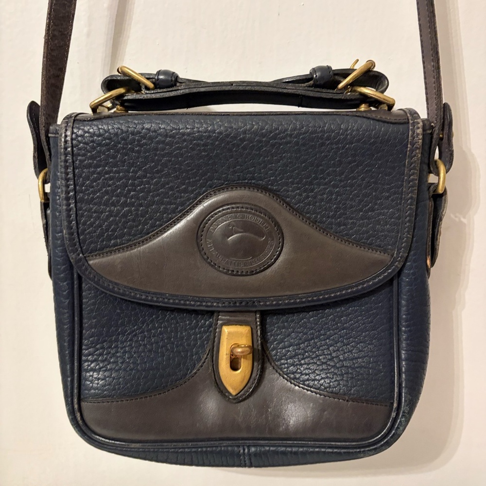 Vintage Dooney & Bourke All Weather Leather Turnlock Cross Body Authenticated